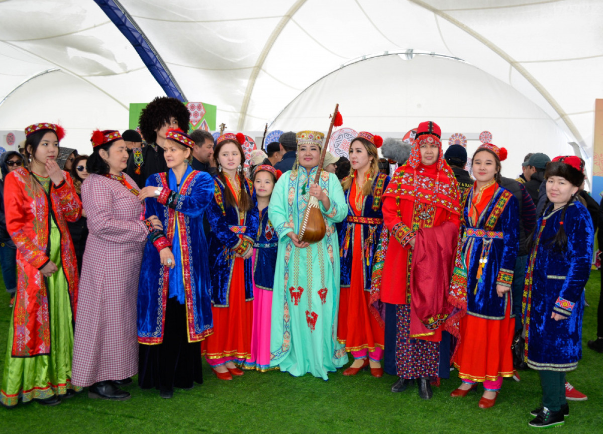 Видеопоздравления с Днем единства народа Казахстана
