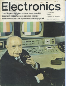 Electronics журналының 1965 жылдың 19 сәуірінде шыққан нұсқасы. Уақтысында 75 центке сатылған бұл газетте Гордон Мурдың кейіннен Мур заңына себепкер болған мақаласы жарияланды. 