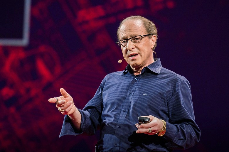 Рэй Курцвейл TED конференциясында (фото: blog.ted.com).