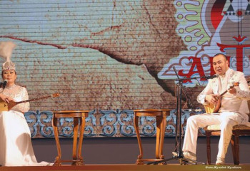 Қaзaқ тeлeвизияcындaғы тeлeбaйқaулaр: өткeнi мeн бүгiнi