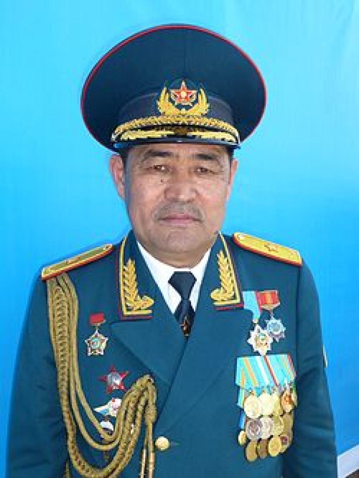 Генерал-майор Әділбек Алдабергенов