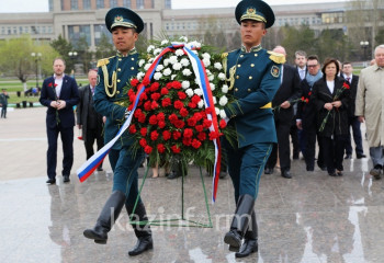 Приветствие участников форума в честь Великой Победы