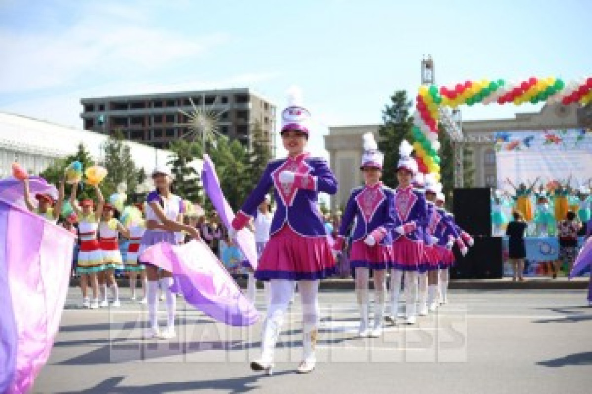 В Уральске прошел музыкальный парад творческих коллективов