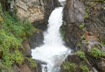 Экспресс-тур на водопады: топ водопадов Казахстана