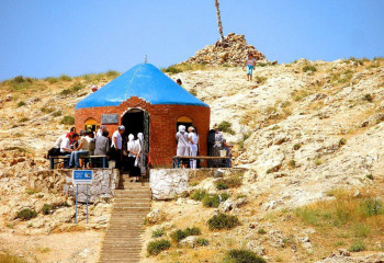 Үкаша ата – Мұхаммед пайғамбардың сенімді серігі