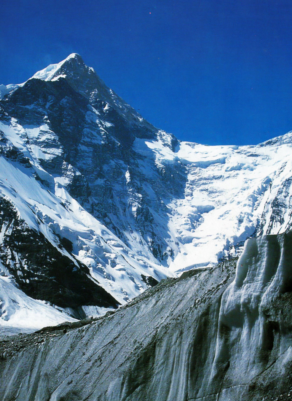 Хан Тенгри - самая красивая гора, по мнению альпинистов