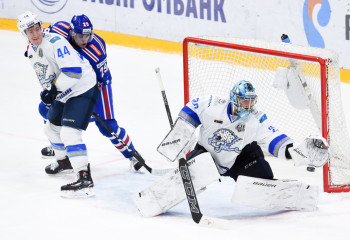 «Барыс» снова пропускает 9 шайб от СКА