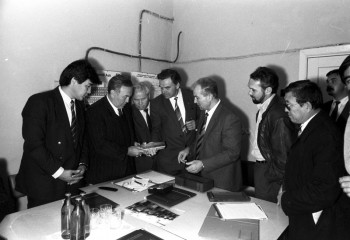 Вся власть - из Советов!