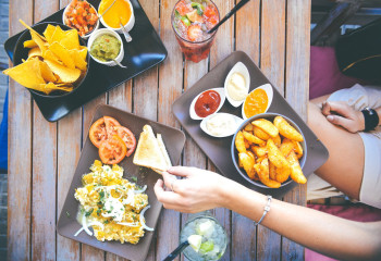 Искусство есть и не толстеть: 8 секретов стройной фигуры