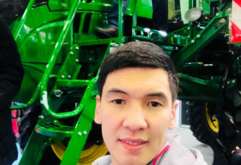 Как 7 тысяч казахстанцев объединились на пути к успеху