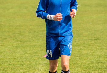 Казах, играющий в футбол в Америке 