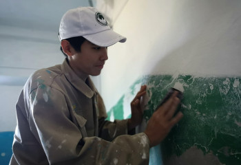 Руками молодежи