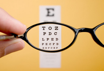 Көз жанарына кері әсер ететін 5 себеп