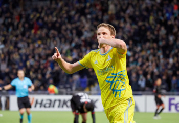 «Астана» К тобында көш бастады