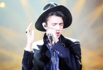 Димаш – жаралы жүрек емшісі