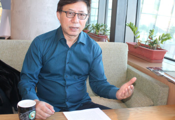 Қазақ ғылымы өз қазанында қайнап жатпауы керек