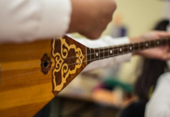 «Дәстүрлі әннің мерейі үстем болуы керек»