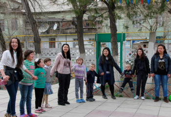 Әлемді мейірім арқылы құтқарғысы келетін ару