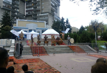  Алматы ұлттық киім мерекесін атап өтті