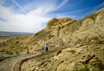 Құс боп ұшқан Бекет