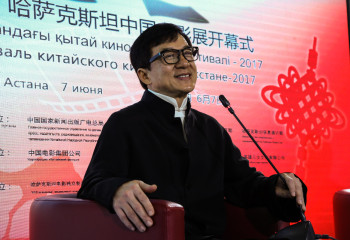 Джеки Чан Астана төрінде 