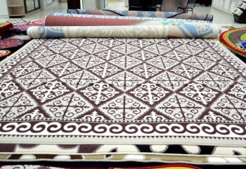 Ұлттық кілемдерімізді кім жасап жүр?