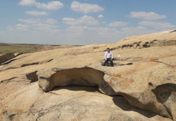 Теректі әулие: тастағы жазулар