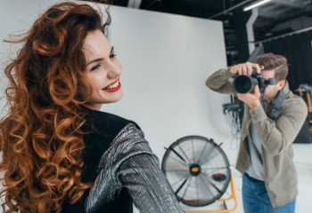 Как правильно позировать для фото