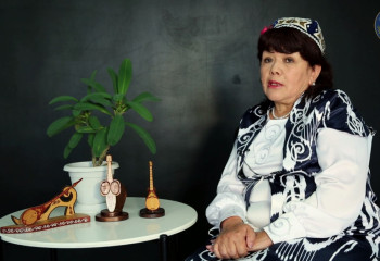 Санам Беширова: Ана алақанымен әлемді тербейді