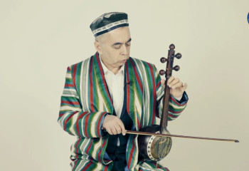 Знакомство с музыкальным инструментом гиджак