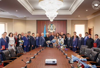 МЕДАЛЯМИ И ГРАМОТАМИ ОТМЕТИЛИ ВКЛАД ЧЛЕНОВ АНК