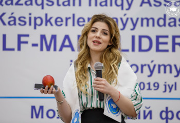 ТАМИЛА РОЗМЕТОВА: Бизнеса бы не было в нашей стране без мира и согласия. Этим и занимается наша Ассамблея