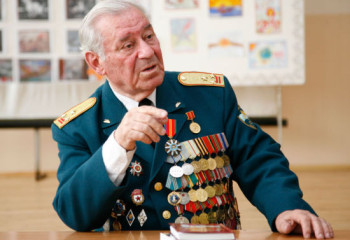 ОСТАТЬСЯ В ЖИВЫХ – ЦЕННЫЙ ПОДАРОК СВЫШЕ. 95 ЛЕТ ИСПОЛНИЛОСЬ ВЕТЕРАНУ АССАМБЛЕИ НАРОДА КАЗАХСТАНА