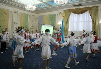 «Гуканне вясны» с весельем встретили в Доме дружбы