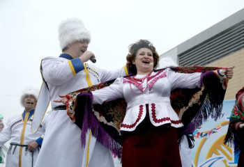 С национальным колоритом