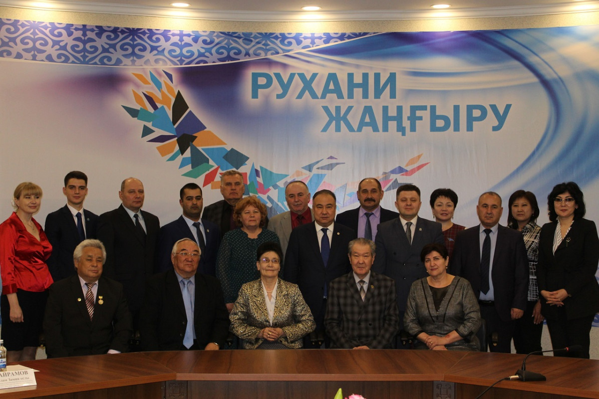 Памятник «Благодарность Казахскому народу»