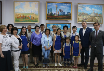 В Доме Дружбы Караганды открылась арт-галерея «Шабыт»