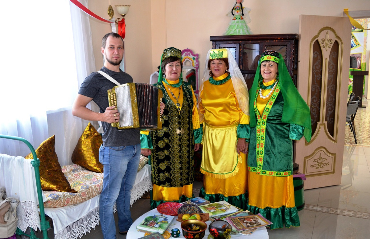 в вко для изучения татарского народного фольклора организована экспедиция в Катон-Карагайский район