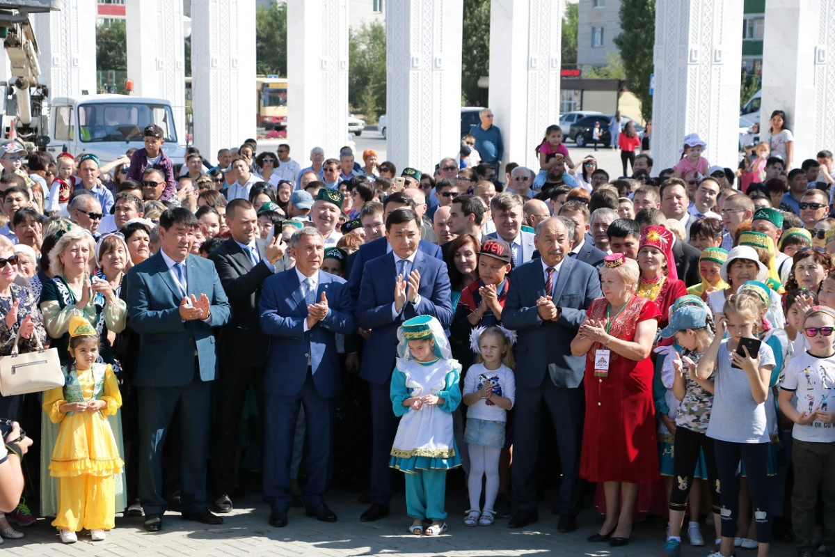 Президент Татарстана В Уральске принял участие в празднике «сабантуй»