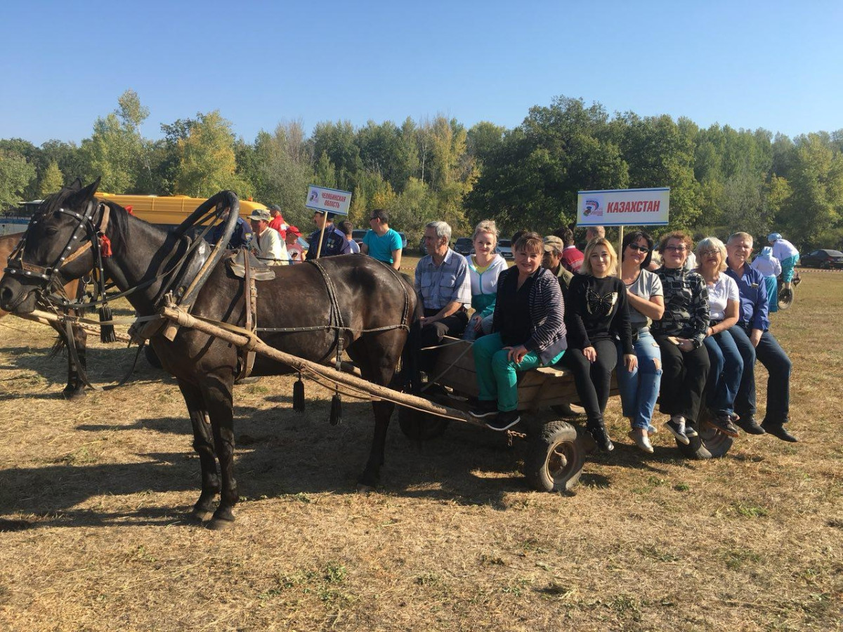 Казахстанские коллективы приняли участие в XVIII межрегиональном фестивале казачьей культуры в Оренбурге
