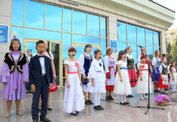 В Павлодаре выпускники школы нацвозрождения возвращаются назад в качестве педагогов