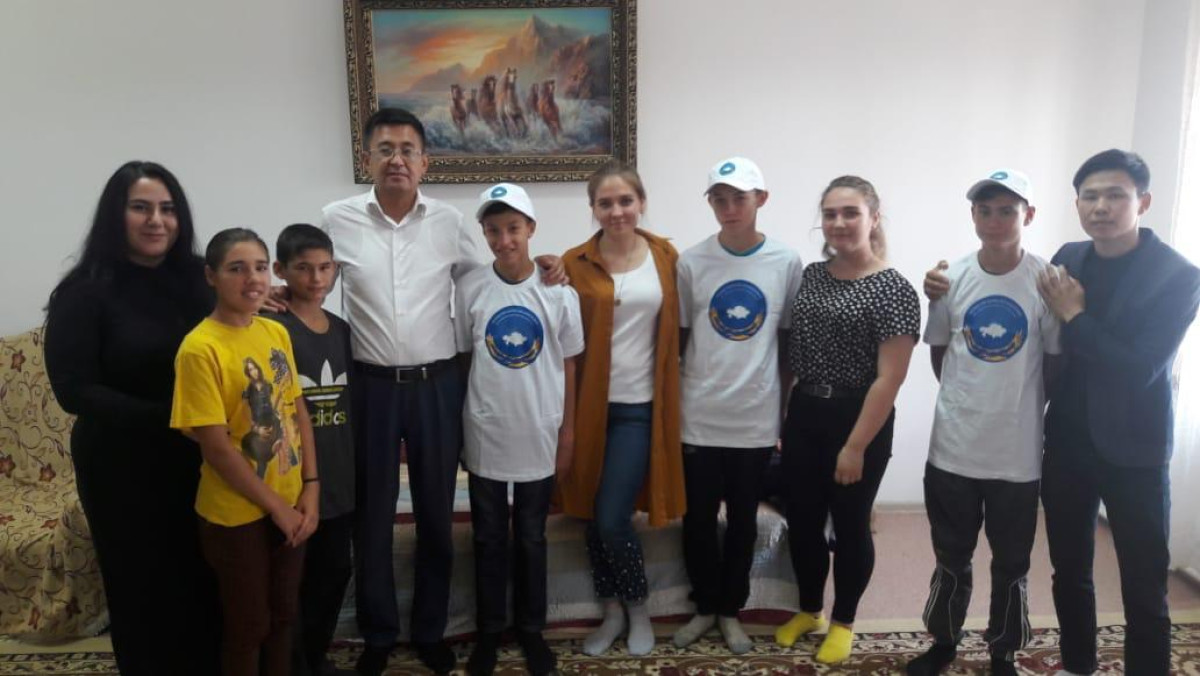 Активисты молодежного движения Актюбинской области организовали акцию милосердия