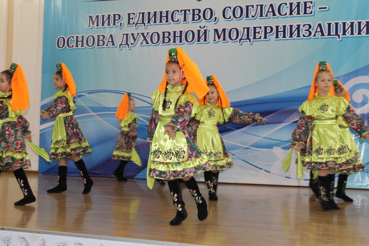 Татаро-башкирский центр АНК СКО поздравил пожилых с праздником