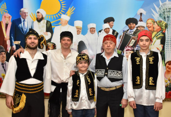 Дети Эллады: Ассамблею создали для межнациональной дружбы. И знаете, эта идея удалась