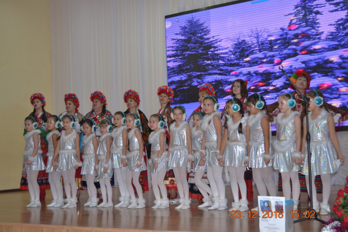 В Атырау провели детский новогодний благотворительный концерт
