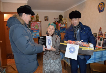 АНК Акмолинской области взяла «шефство» над вдовой Героя Советского Союза