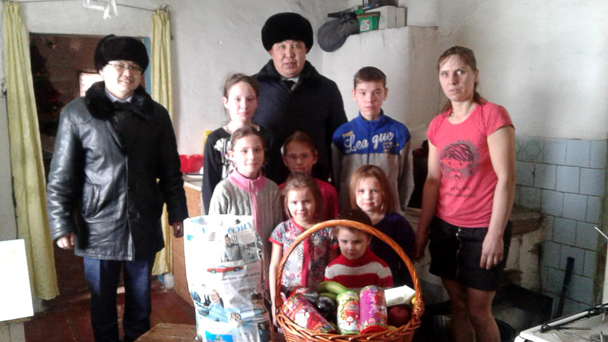 В городе Сатпаев семья Бакебаевых обзавелась собственным жильем благодаря помощи меценатов