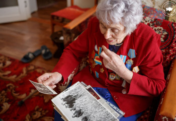 Фаина Шкурко - 85 лет: Сколько молодых ушло, сколько больных сейчас. Все от того, что нет физической нагрузки