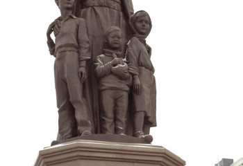 МОНУМЕНТЫ «ҚАЗАҚ ЕЛІНЕ МЫҢ АЛҒЫС» - ЯРКИЙ СИМВОЛ ВЗАИМНОГО УВАЖЕНИЯ, ДОВЕРИЯ, ДРУЖБЫ ВСЕХ КАЗАХСТАНЦЕВ