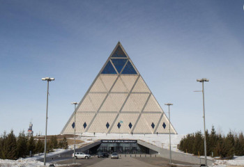 АНК: Внеочередные президентские выборы станут патриотическим актом по сплочению народа